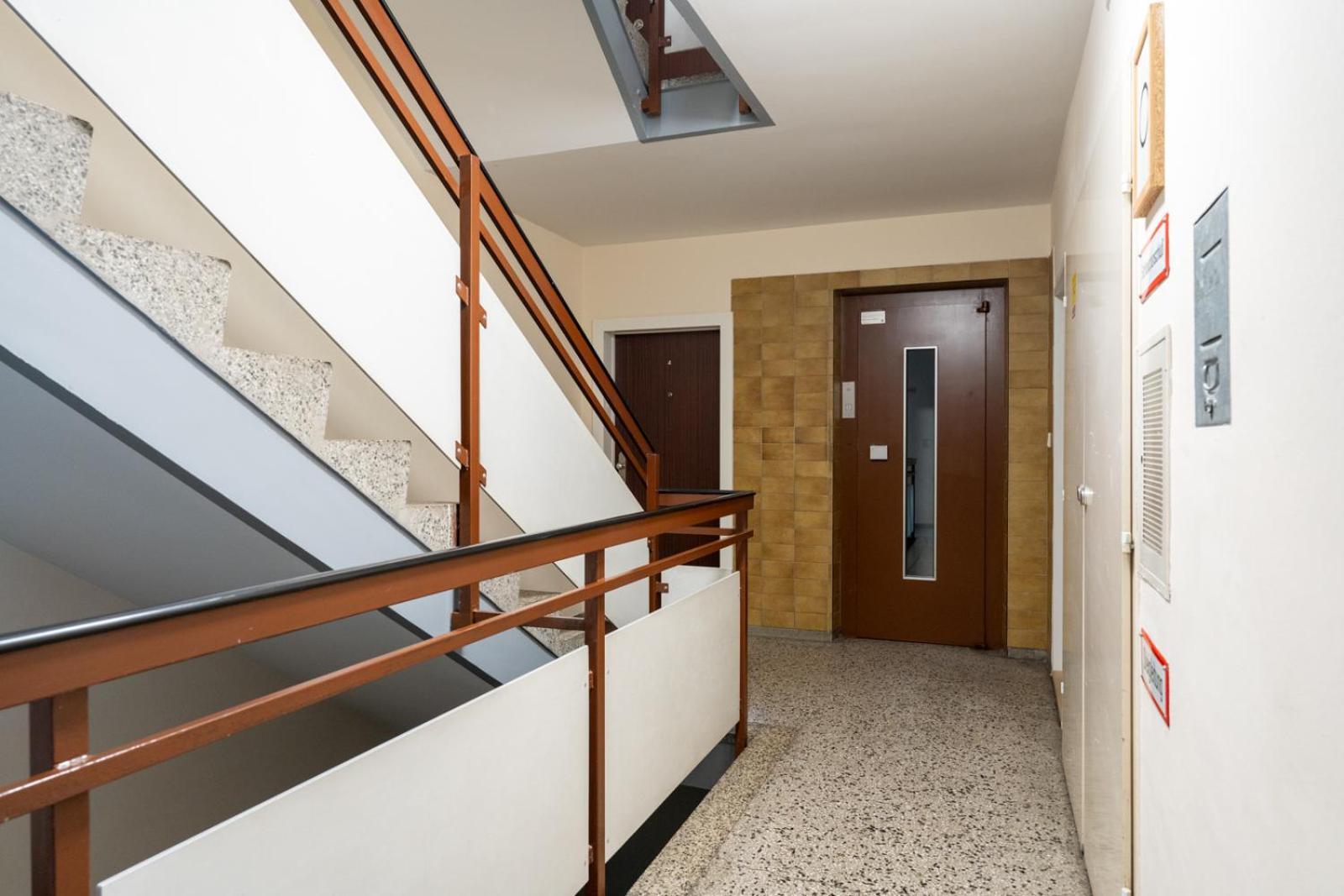 Two Bedrooms - 85 Squaremeters - 4 Min To U6 Dresdner Str Vienna Exterior photo