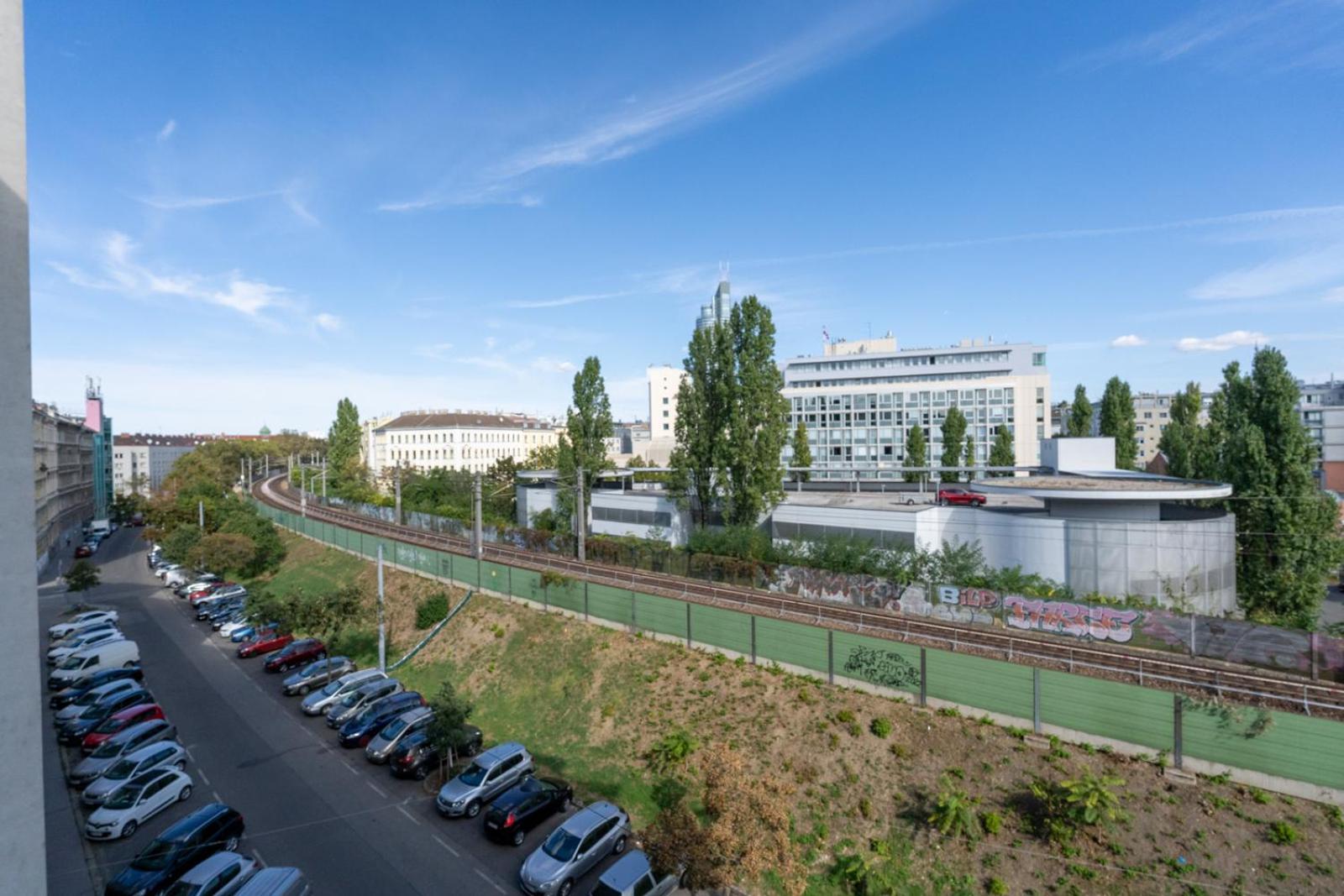 Two Bedrooms - 85 Squaremeters - 4 Min To U6 Dresdner Str Vienna Exterior photo