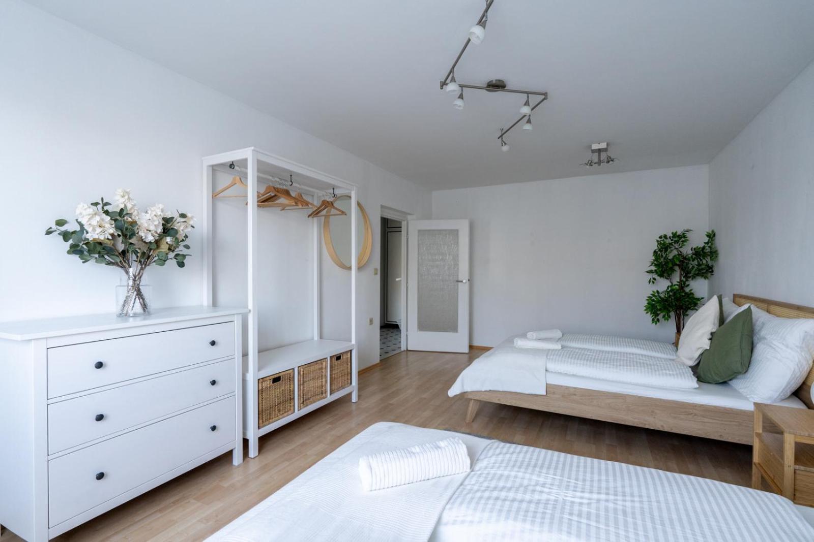 Two Bedrooms - 85 Squaremeters - 4 Min To U6 Dresdner Str Vienna Exterior photo