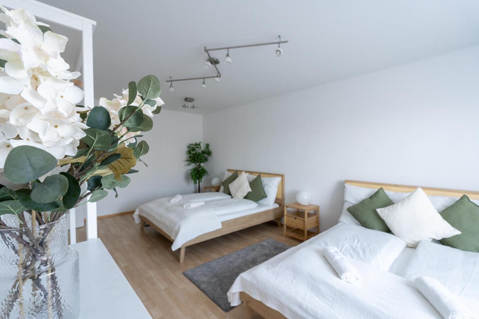 Two Bedrooms - 85 Squaremeters - 4 Min To U6 Dresdner Str Vienna Exterior photo
