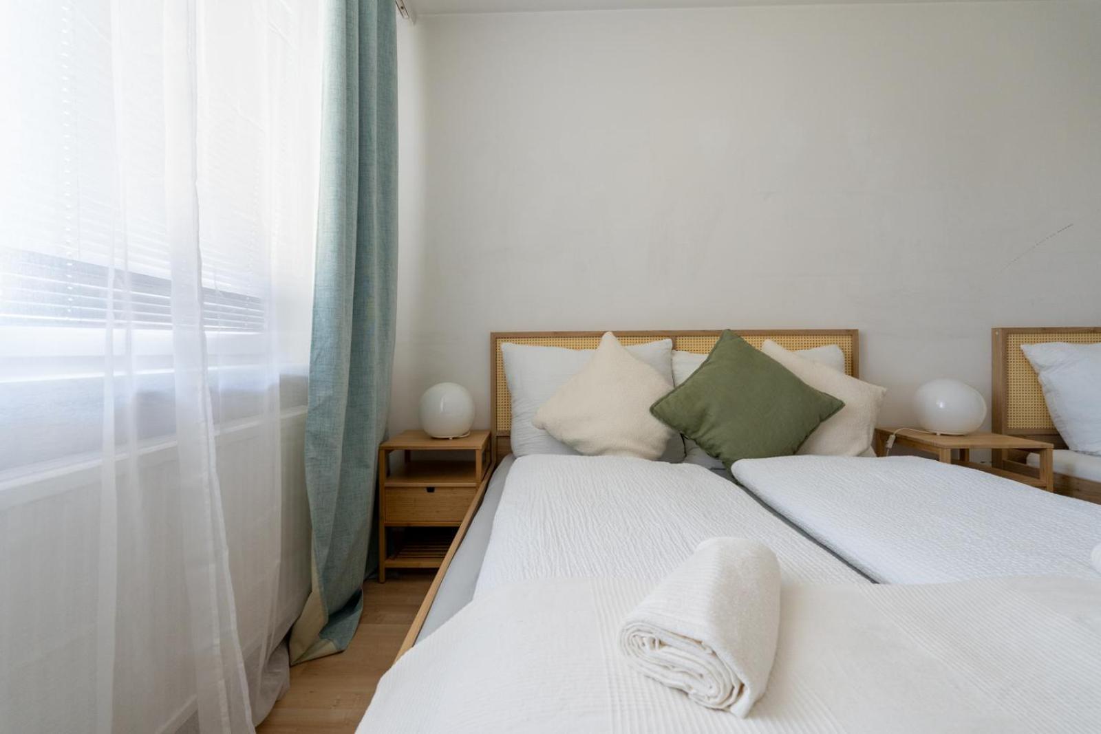 Two Bedrooms - 85 Squaremeters - 4 Min To U6 Dresdner Str Vienna Exterior photo