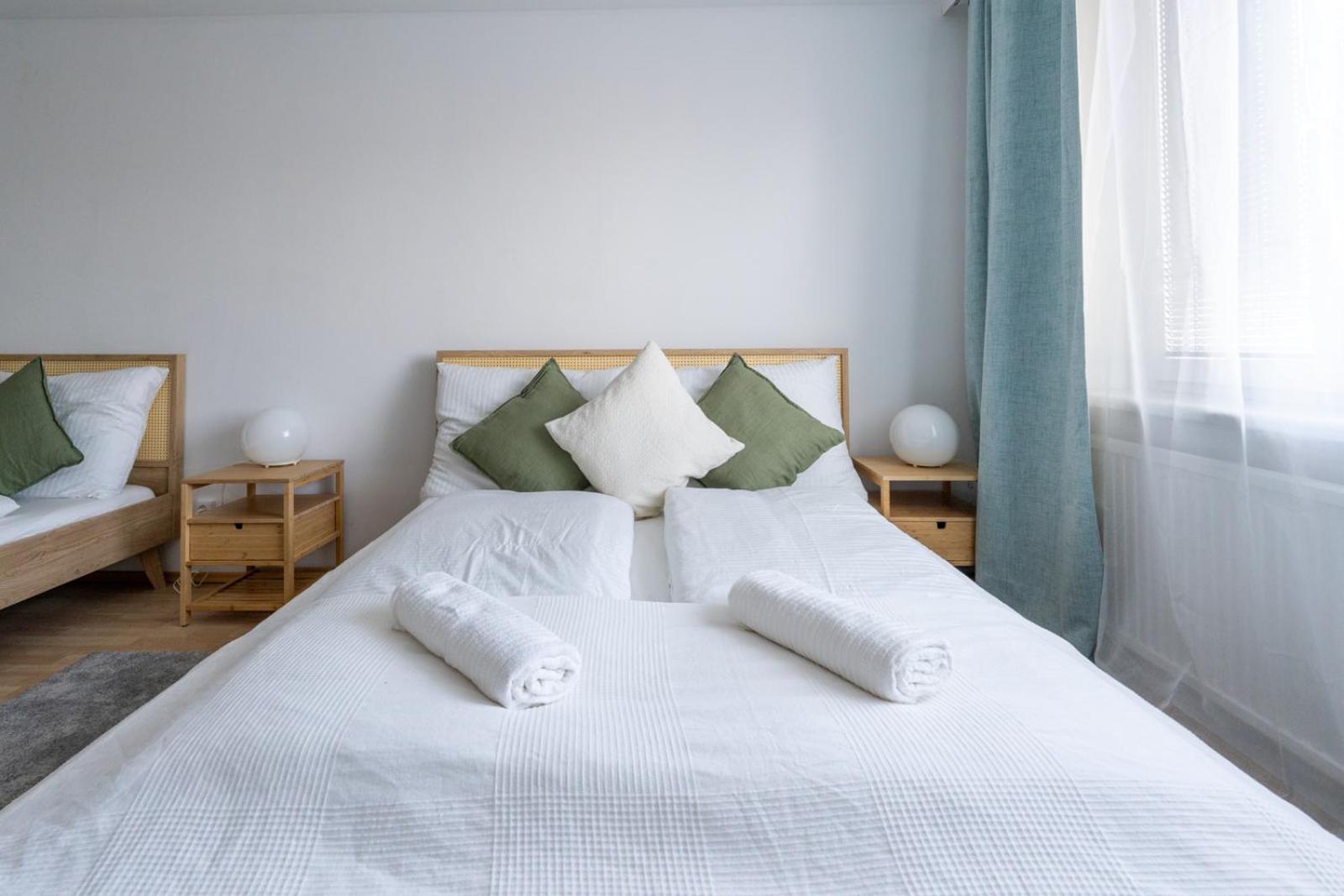 Two Bedrooms - 85 Squaremeters - 4 Min To U6 Dresdner Str Vienna Exterior photo