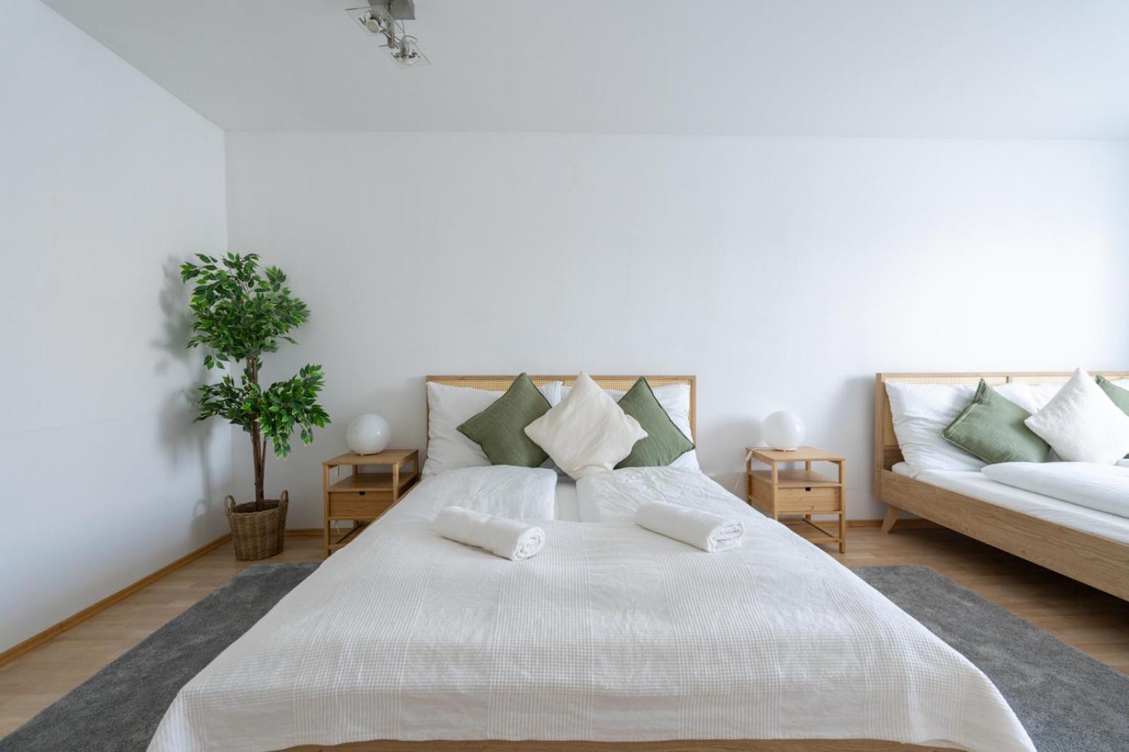 Two Bedrooms - 85 Squaremeters - 4 Min To U6 Dresdner Str Vienna Exterior photo